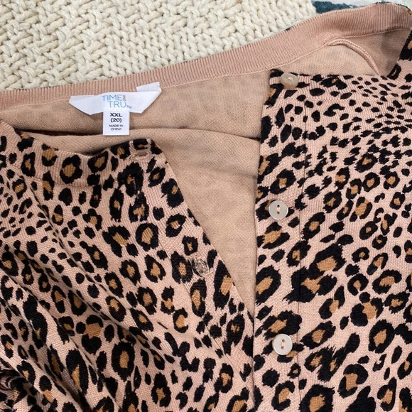 Time & Tru leopard print knit cardigan size XXlarge new with tags - Picture 9 of 9